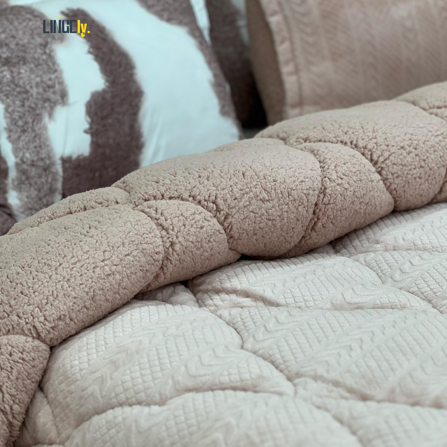 Couette Eva 2 places – 5 pièces – Qualité premium